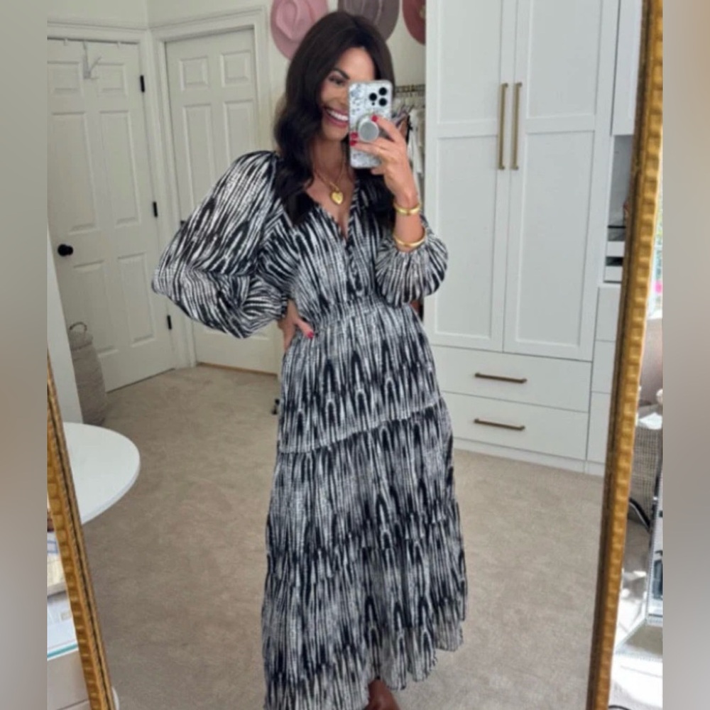 Olivia James Chic Monochrome Long Sleeve Dress Multiple Sizes
